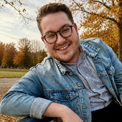 Bill, 23