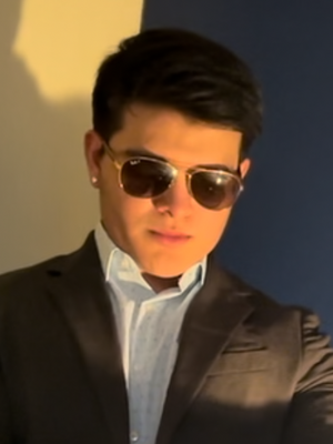 Julian, 23