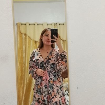 Mae, 25