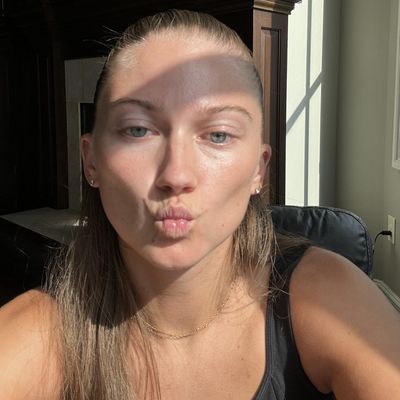 Macy, 27