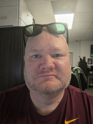 Jonathan, 44