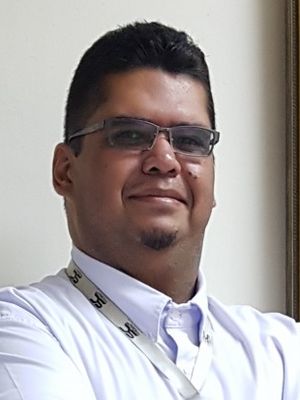 Carlos, 46