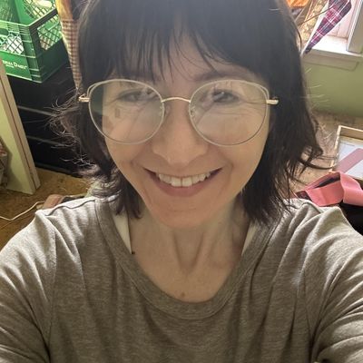Karen, 39