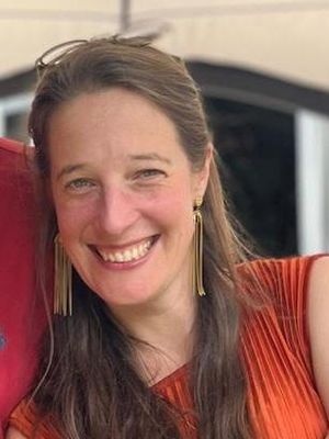 Amandine, 37