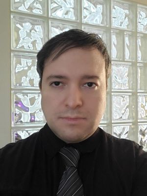Luis, 41