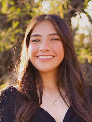 Leah, 19