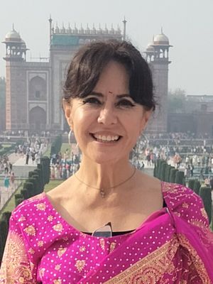 Susana, 53