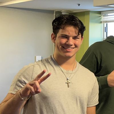 Daniel, 21