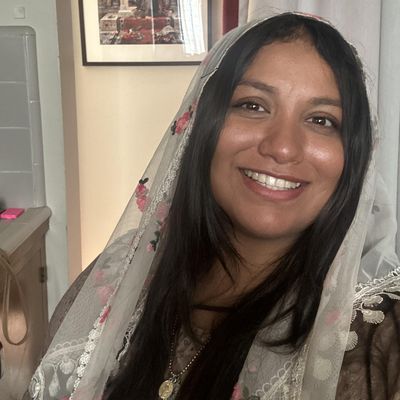 Leslie, 31