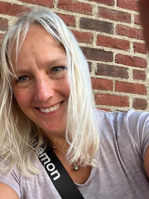 Olivia, 62