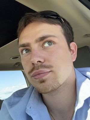 Christian, 24