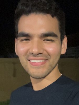 Daniel, 29