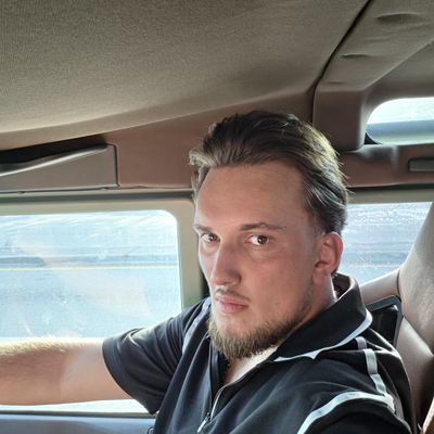David, 25