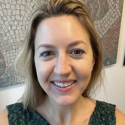 Lauren, 36