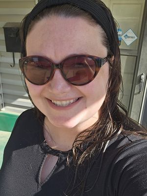 Daniella, 38