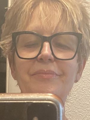 Maureen, 63