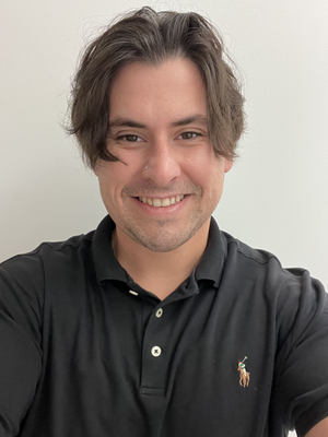 Andrew, 33