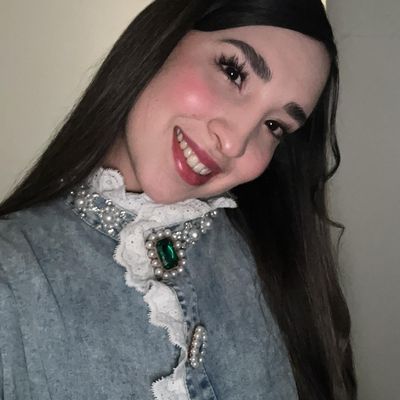 Zuly Alexa, 19