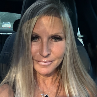 Karen, 58