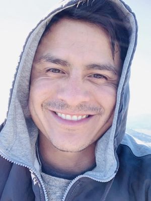 Pedro, 41