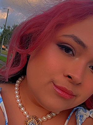 Bianca, 27