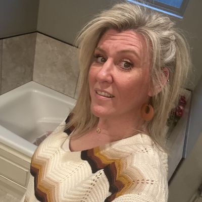 Mindy, 45