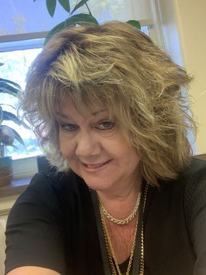 Janine, 63
