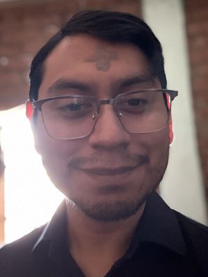 Jorge, 26