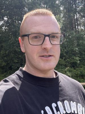 Josh, 30