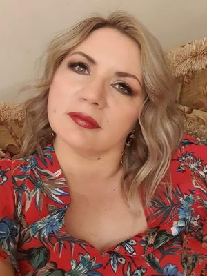 Martha Ivone, 49