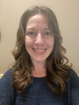Angela, 44