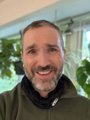 Justin, 37