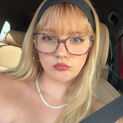 Elizabeth, 18