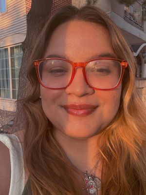 Andrea, 23