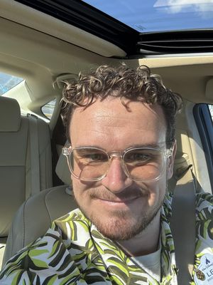 Levi, 30