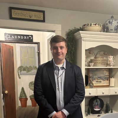 Everett, 25