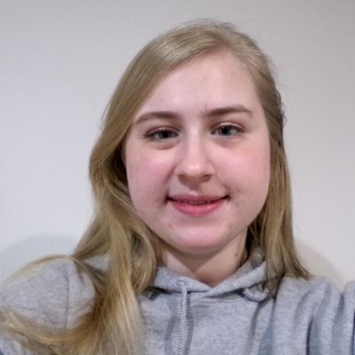 Elena, 21