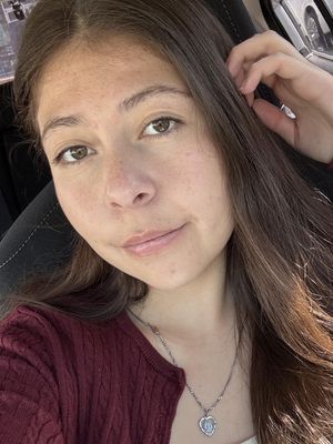Sarina, 23