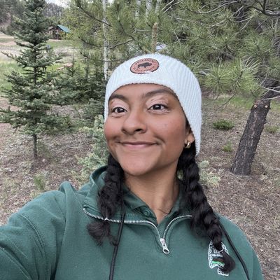 Cassy, 23