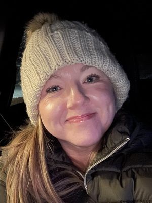 Ashley, 41