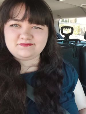 Elena, 20