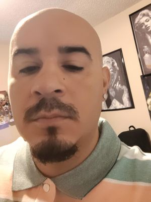 Luis, 39