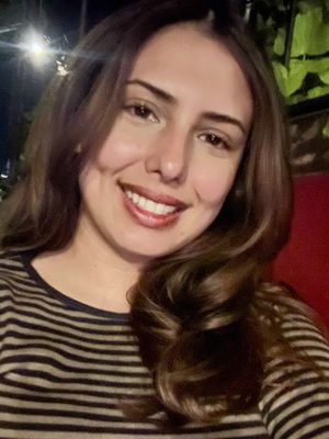 Karen, 32