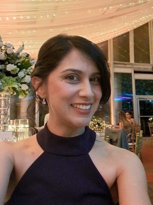 Viviana, 37