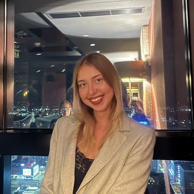 Joanna, 23