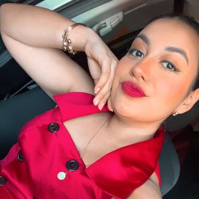 Dulce, 29