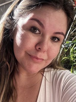 Luana, 29