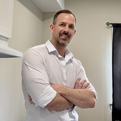 Rob, 44