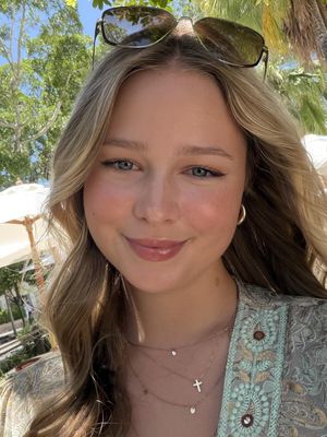 Ivy, 20