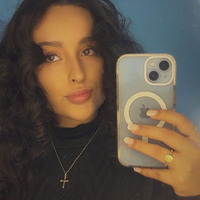 Regina, 22